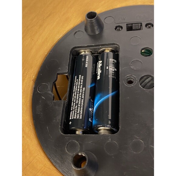 Harbors Edge Collection Ship Wheel Lighthouse w/Motion Sensor Light & Sound Vid - Picture 5 of 10